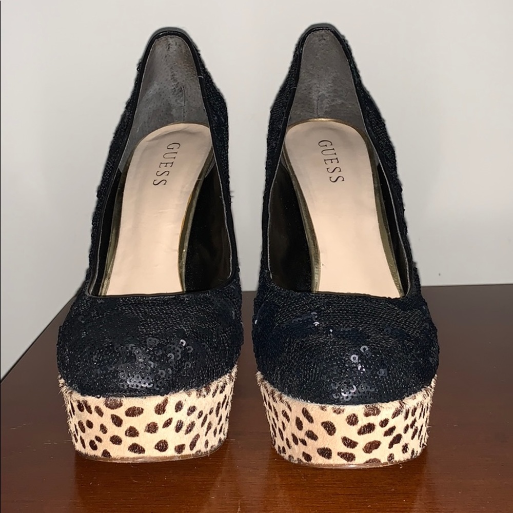 SIZE 9.5 GUESS HEELS - Picture 2 of 3